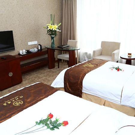 Long Zhou Grand Hotel Guangzhou Luaran gambar