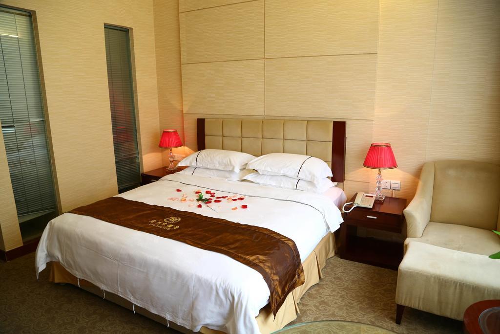 Long Zhou Grand Hotel Guangzhou Bilik gambar