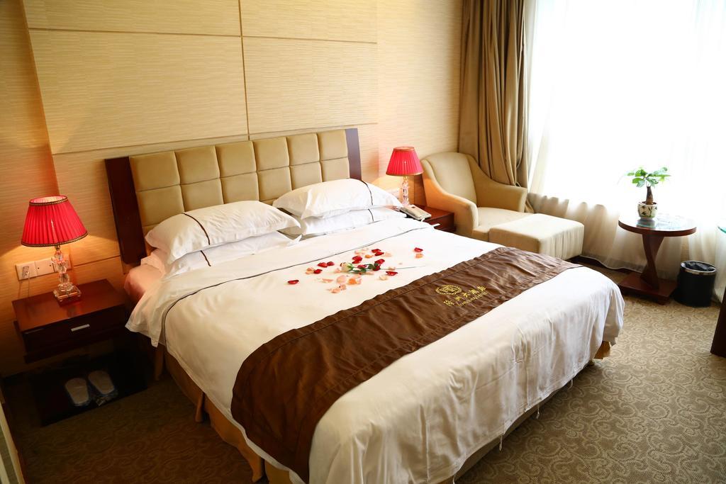 Long Zhou Grand Hotel Guangzhou Bilik gambar