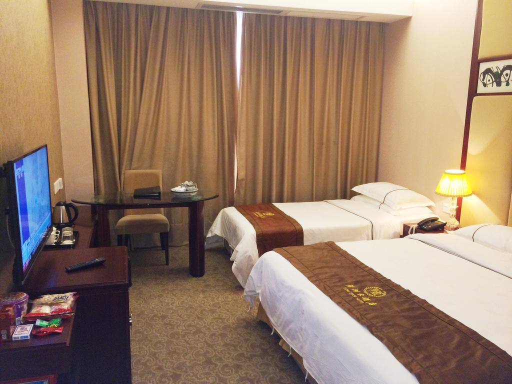 Long Zhou Grand Hotel Guangzhou Bilik gambar