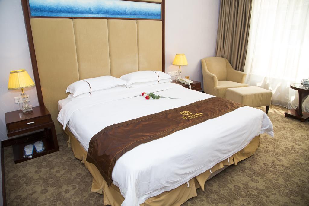 Long Zhou Grand Hotel Guangzhou Luaran gambar