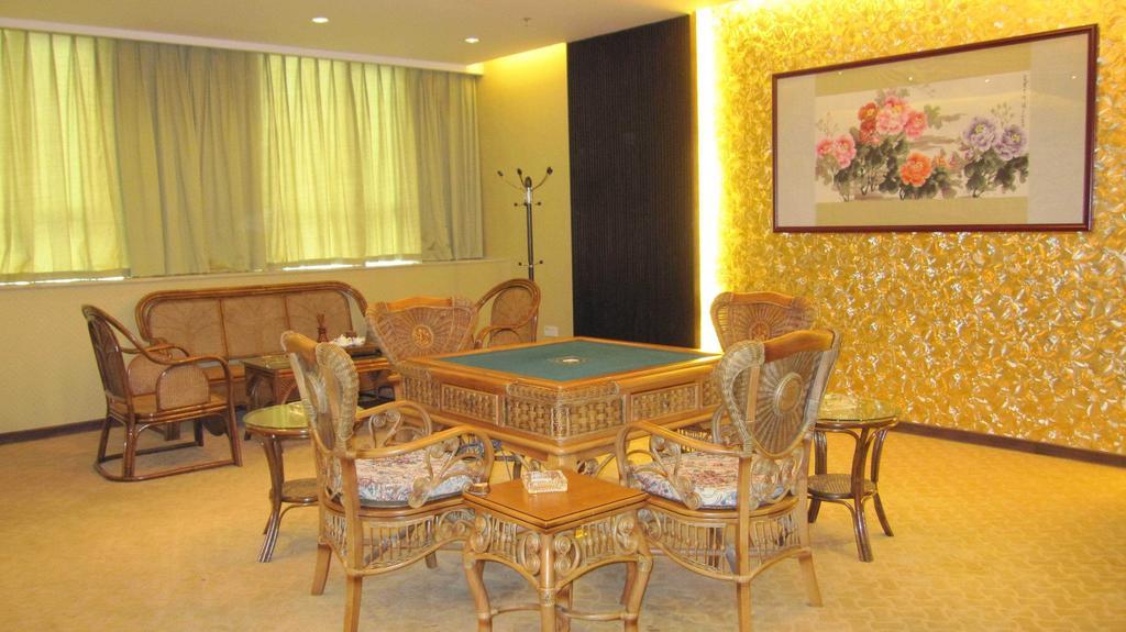 Long Zhou Grand Hotel Guangzhou Luaran gambar