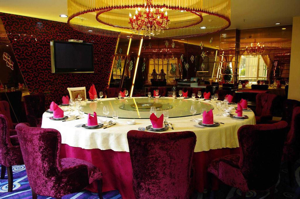 Long Zhou Grand Hotel Guangzhou Luaran gambar
