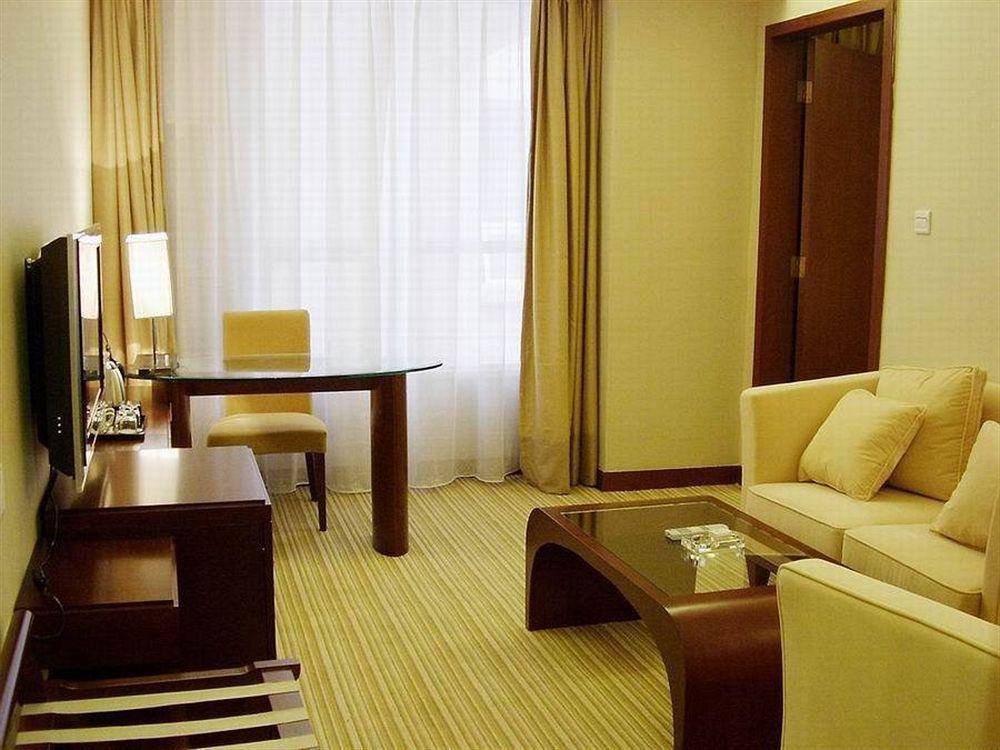 Long Zhou Grand Hotel Guangzhou Luaran gambar